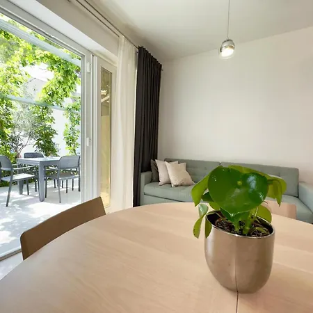 17 Pines Premium Apartman