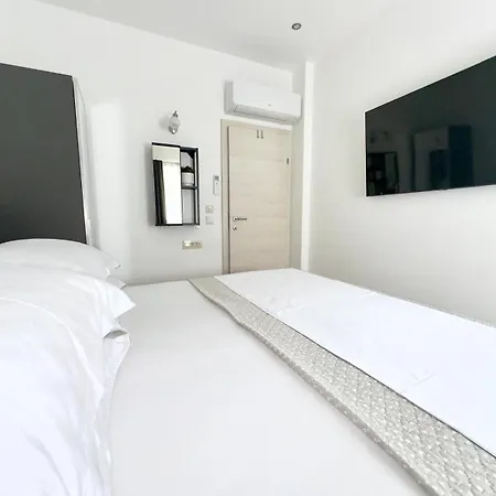 17 Pines Premium Makarska