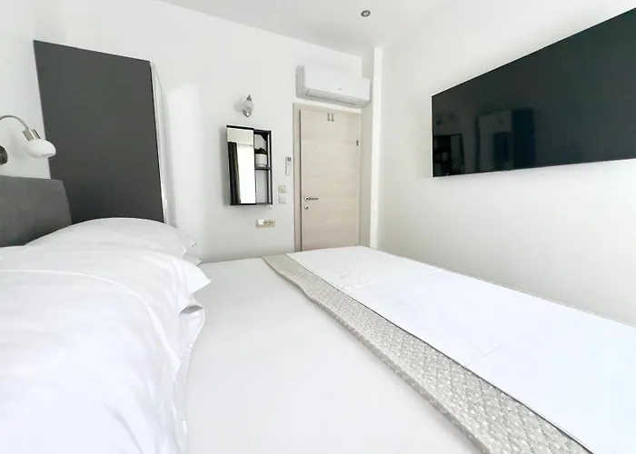 17 Pines Premium Makarska